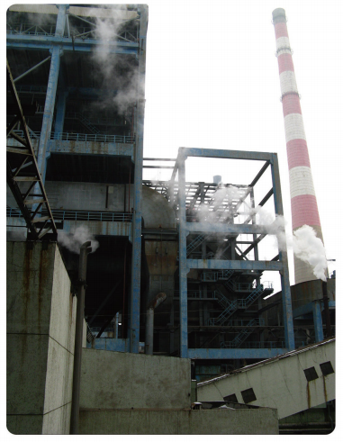 東營勝利發(fā)電廠新增脫硝設備基礎加固。( 2013年)